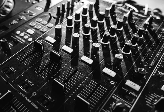 sound-mixer-volume-buttons-grayscale-2023-11-27-04-59-30-utc
