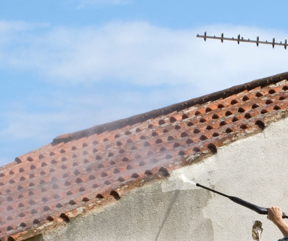 How does pressure cleaning affect your roof in Sutherland Shire?