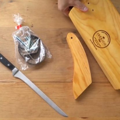 How to assemble a wooden ham holder from Ibérico Club