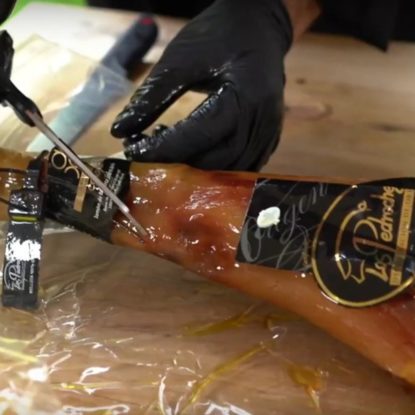 How to Open and carve a whole jamon Ibérico de Bellota from Spain