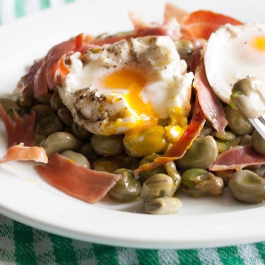 Baby beans with jamon Iberico de Bellota and poached egg