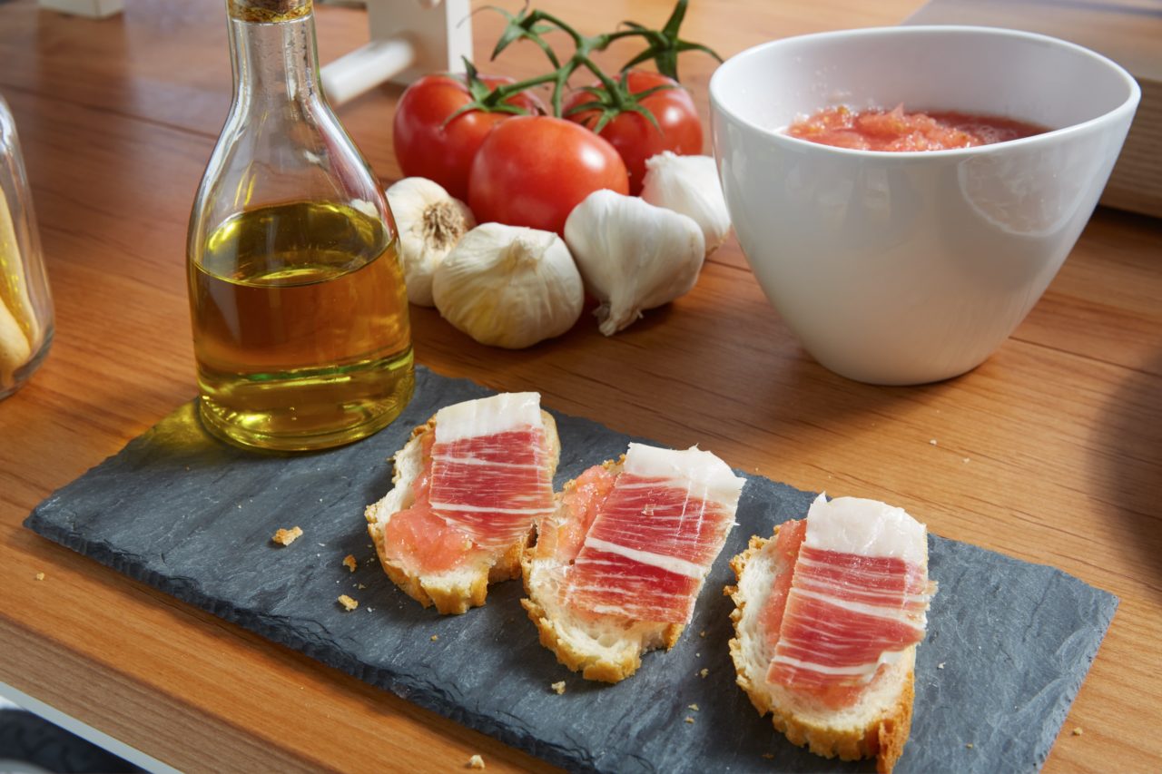 The BEST bread for Jamón Ibérico