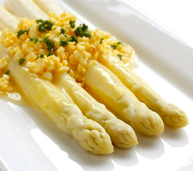 White Asparagus Flamenco Style