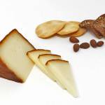 Majorero Cheese & Crackers | Iberico Club