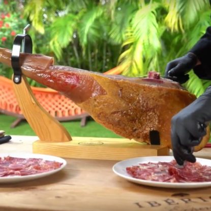 Step by step guide. How to carve a Whole Jamón Ibérico de Bellota from Spain