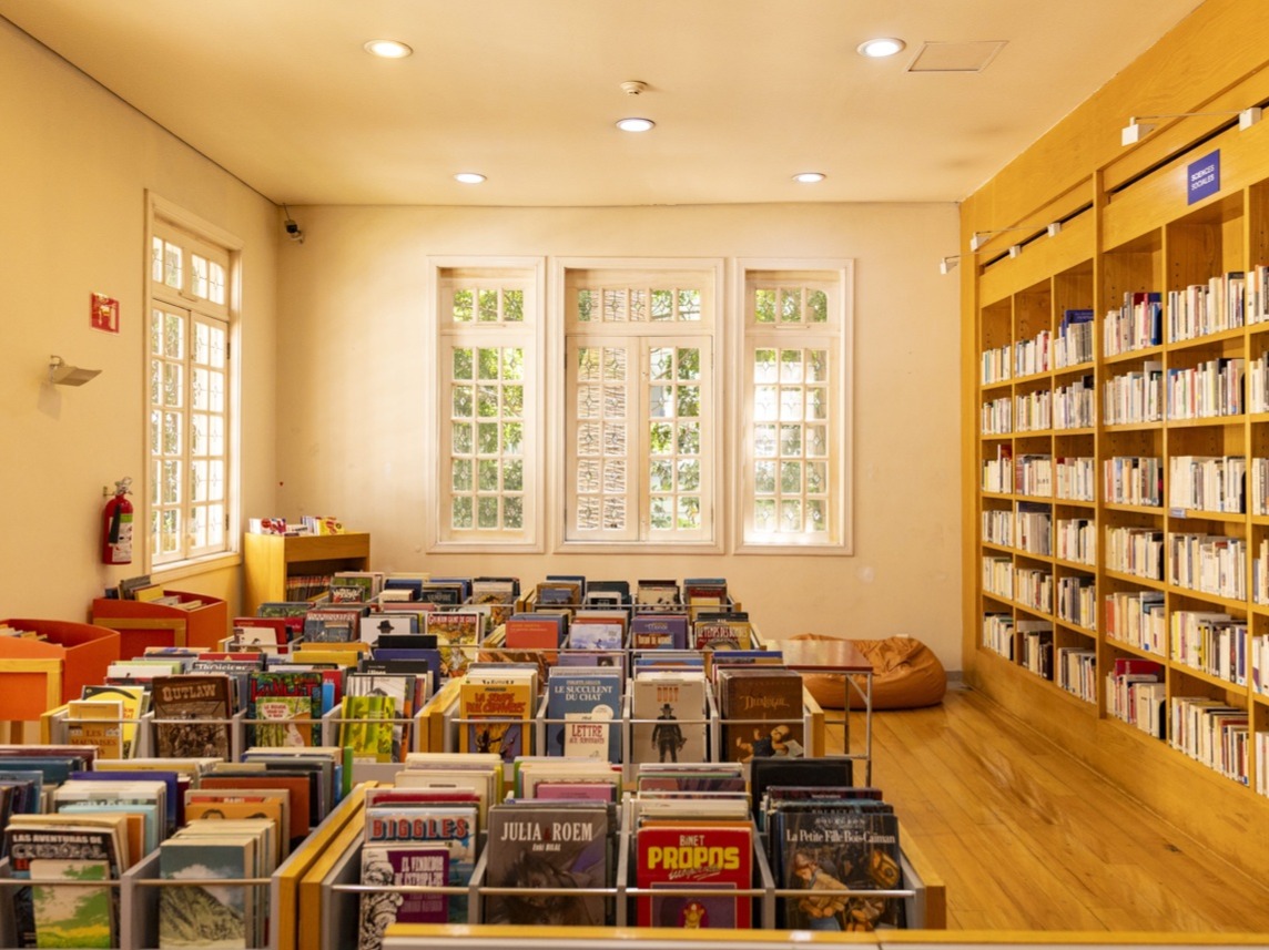 Mediatecario(a) - Área infantil y juvenil de la mediateca del IFAL