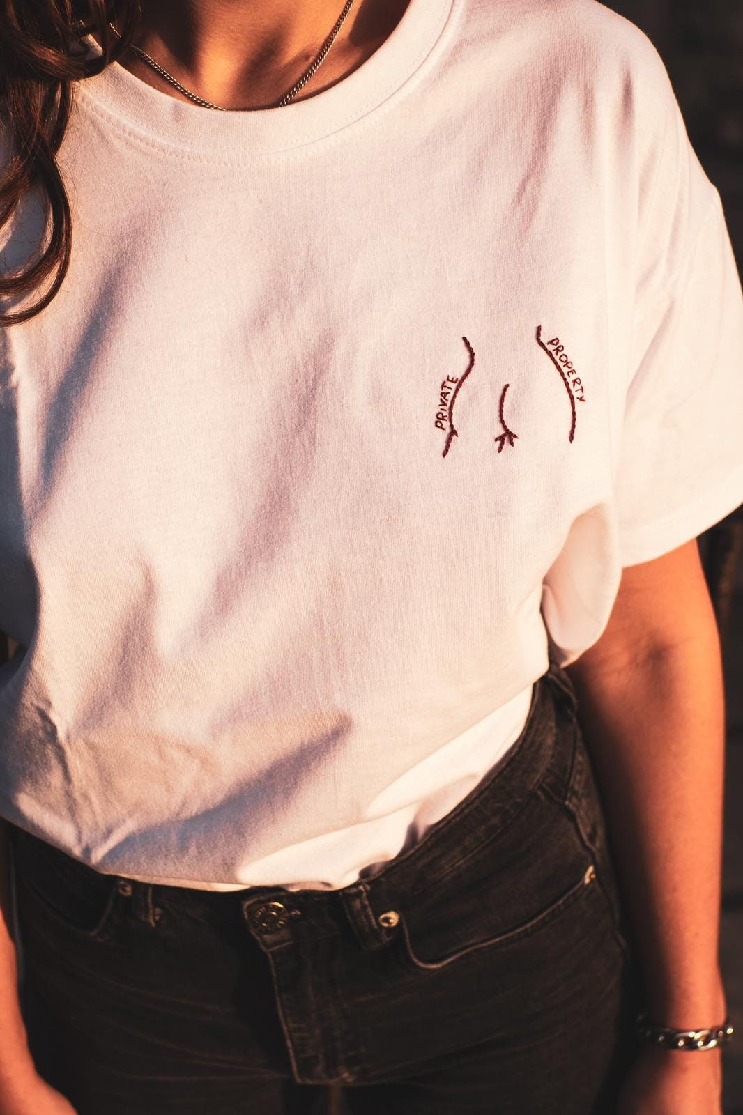 Hand Embroidered Unisexe Cotton T-shirt Private Property