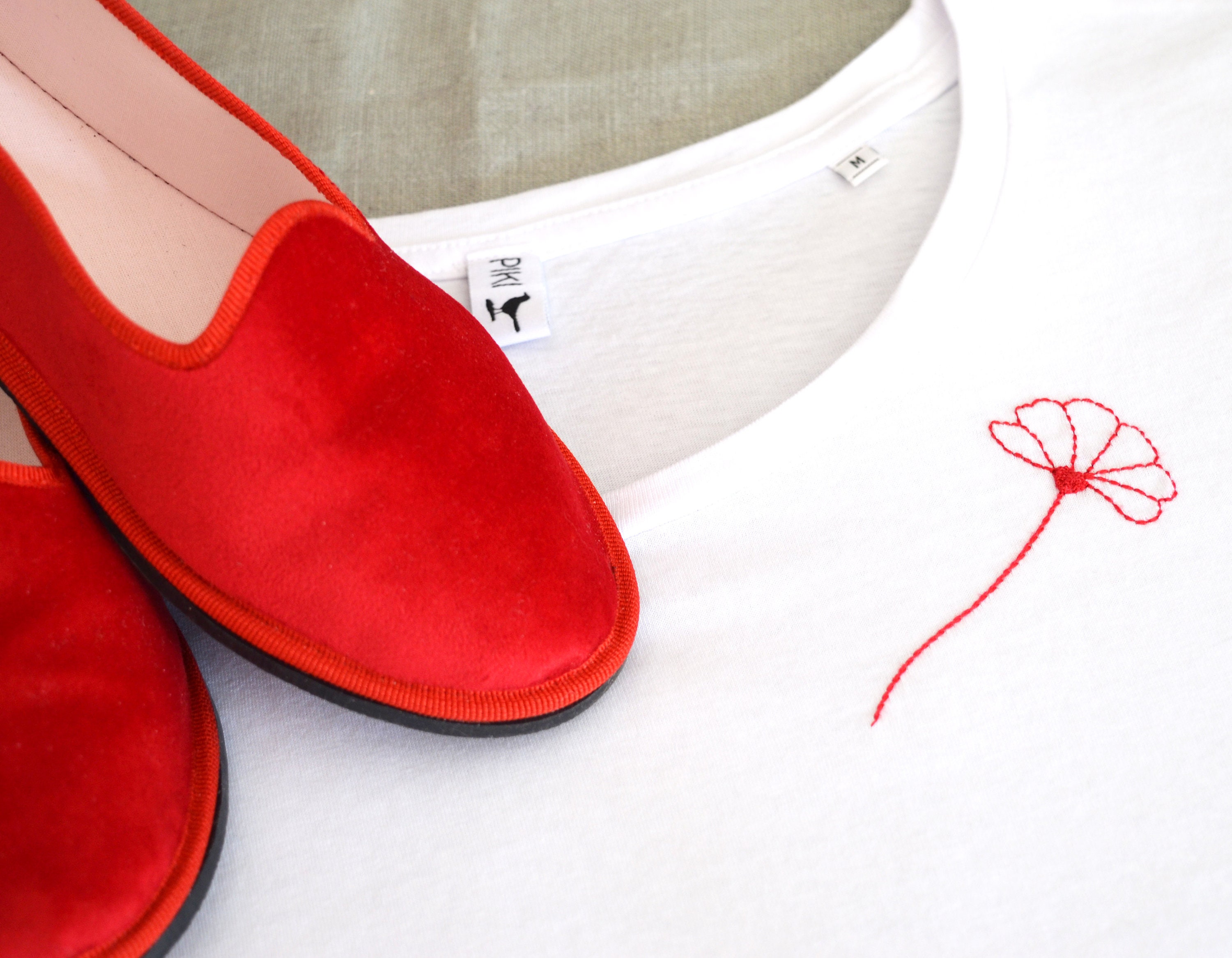 100% Organic Cotton T-shirt With Hand Embroidered Flower