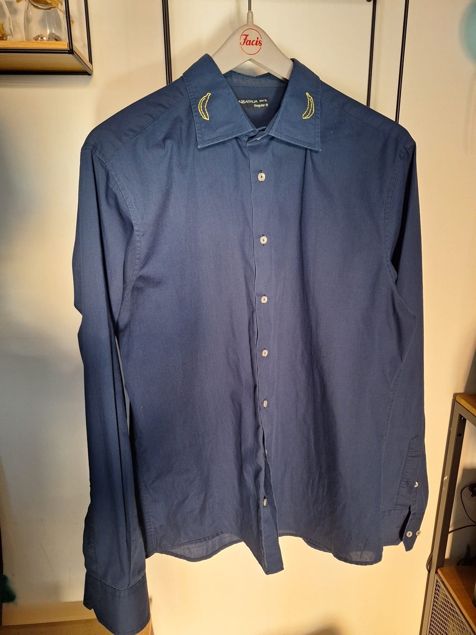 Unique Hand-embroidered Second-hand Blue Shirt Size Xl Regular Fit - Perfect Condition