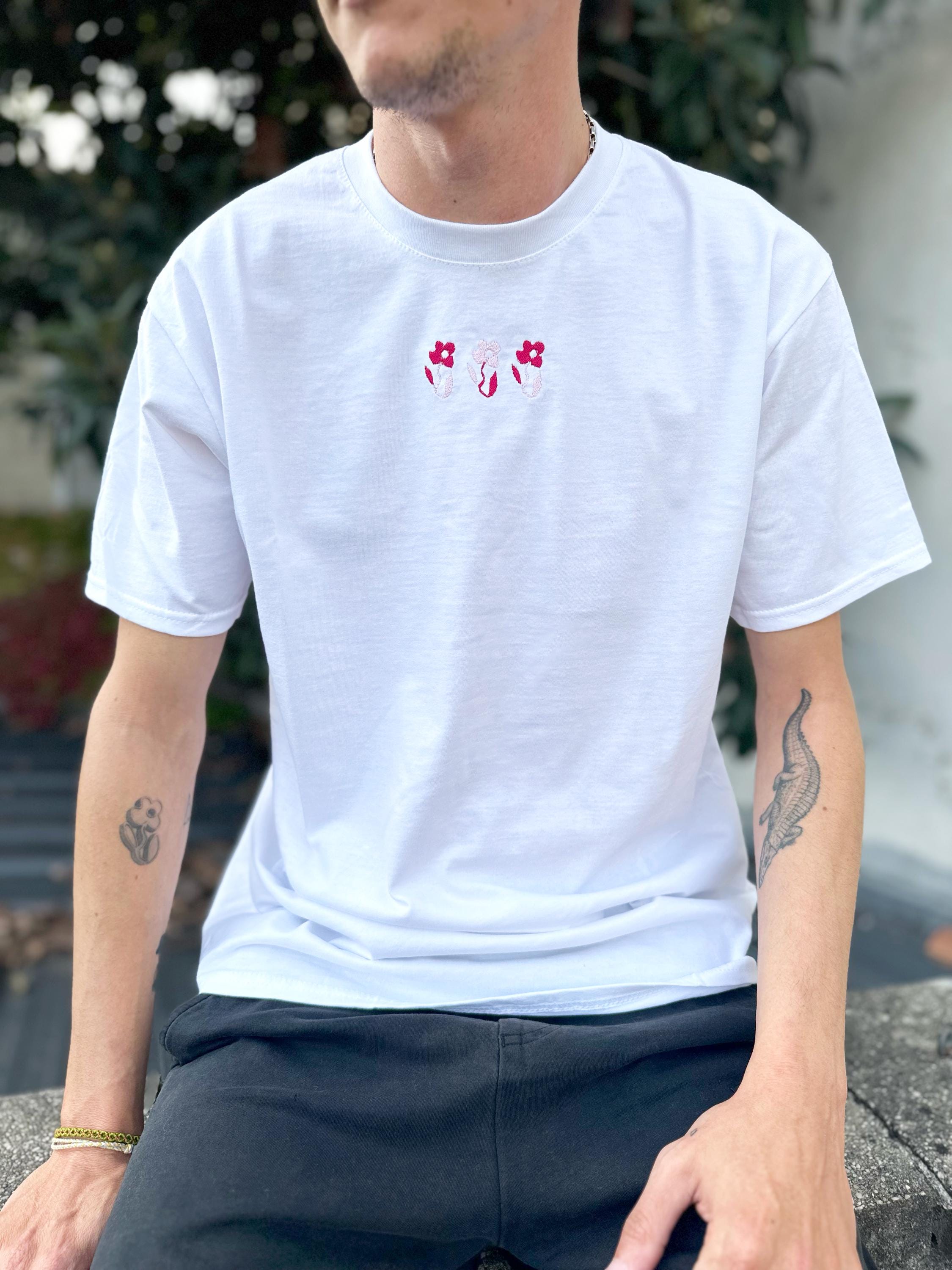 Blue Mineral Cotton T-shirt Embroidered With Personal Design Triple Fleurs