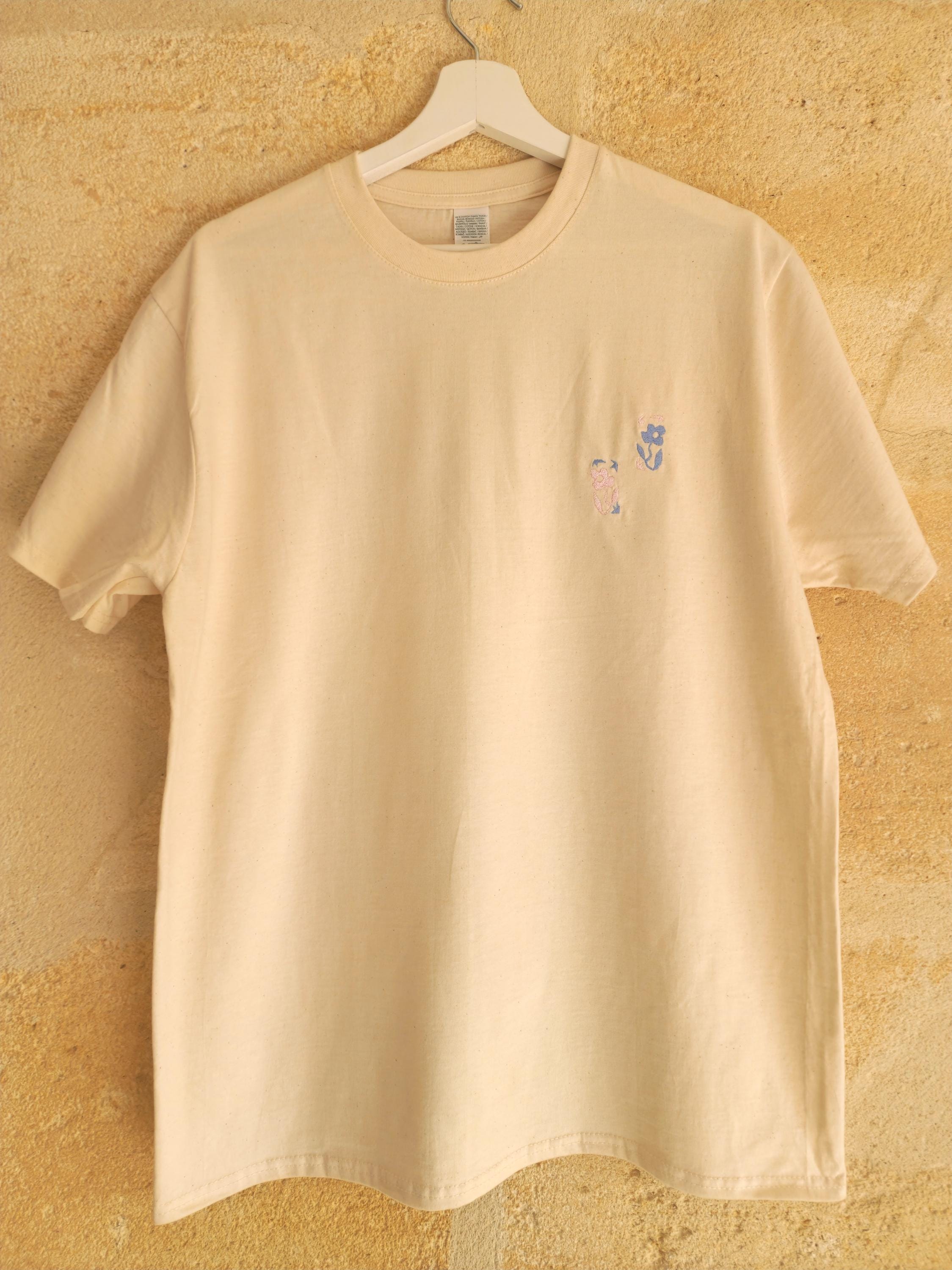 Beige Natural Cotton T-shirt Embroidered With Personal Design Double Fleurs