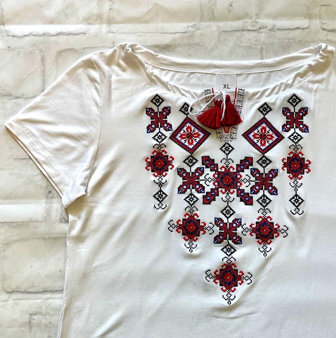 S-3xl Elegant Floral Ukrainian T-shirt With Red Embroidery Ukraininan Embroidered Tshirt For Women Vyshyvanka Tshirt For Summer