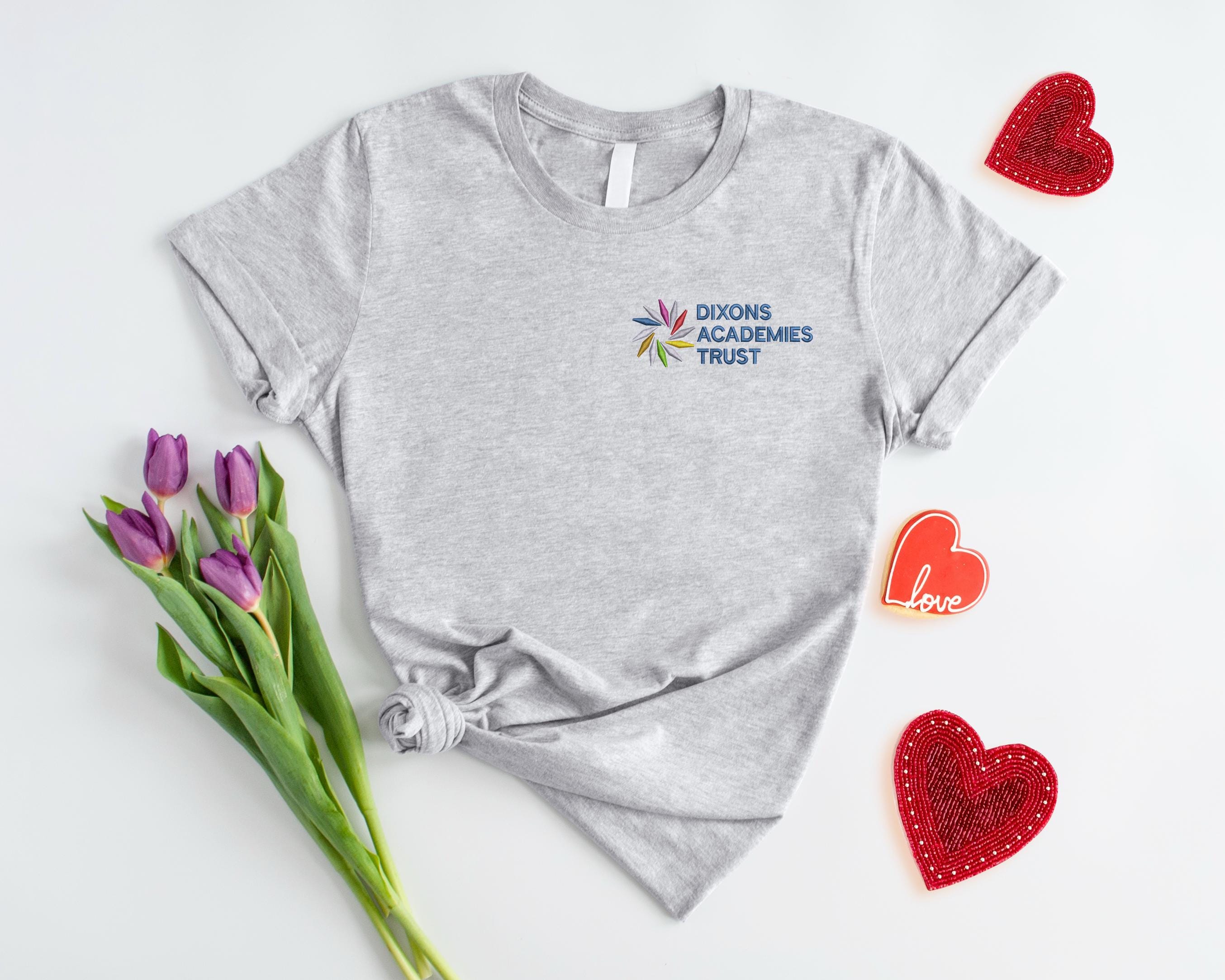 Personalised Embroidered T-shirt Custom Textquote On Left Brest Crewneck Design Matching Unisex Tees 100% Cotton Shirts Christmas Gifts