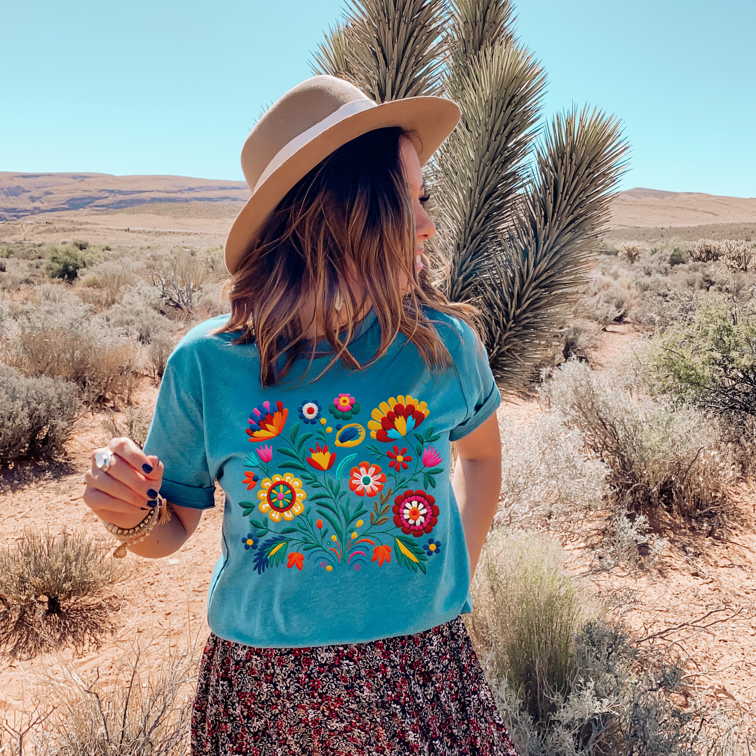Mexican Folklore Flower Tshirt Floral T-shirt Flower Lover Shirt Mom Gift Mexican Embroidery Flower Print Regalo Para Madre