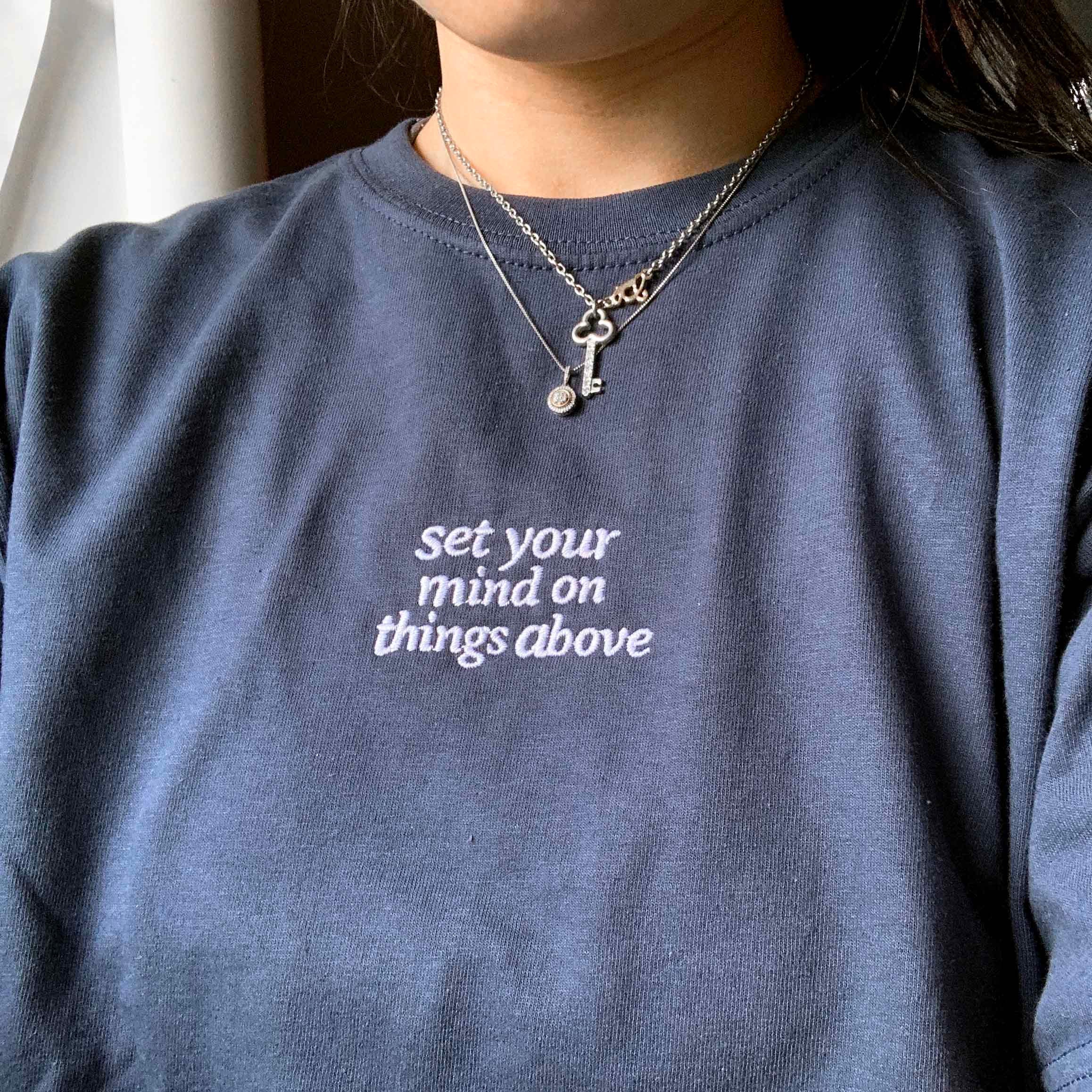 Set Your Mind Embroidered Christian T-shirt Vintage Graphic T-shirt Faith Shirts