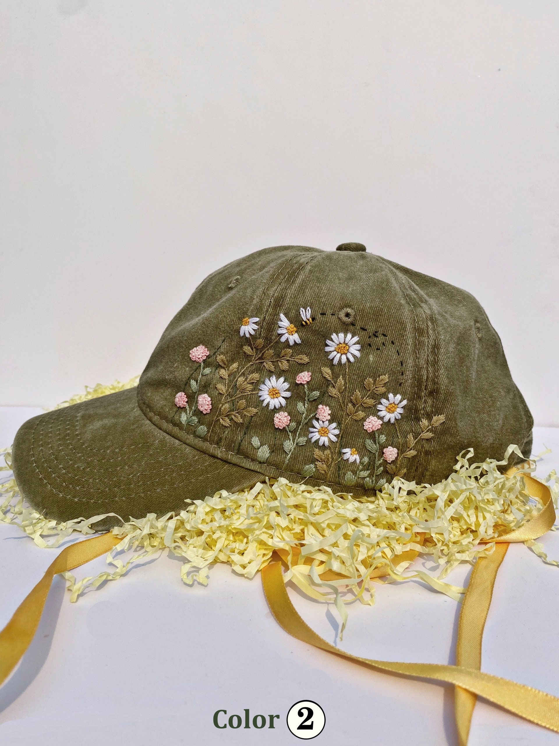Hand Embroidery White Daisy And Bee Hat Wildflowers Embroidered Hat Personalized Baseball Cap Vintage Embroidered Floral Hat For Woman