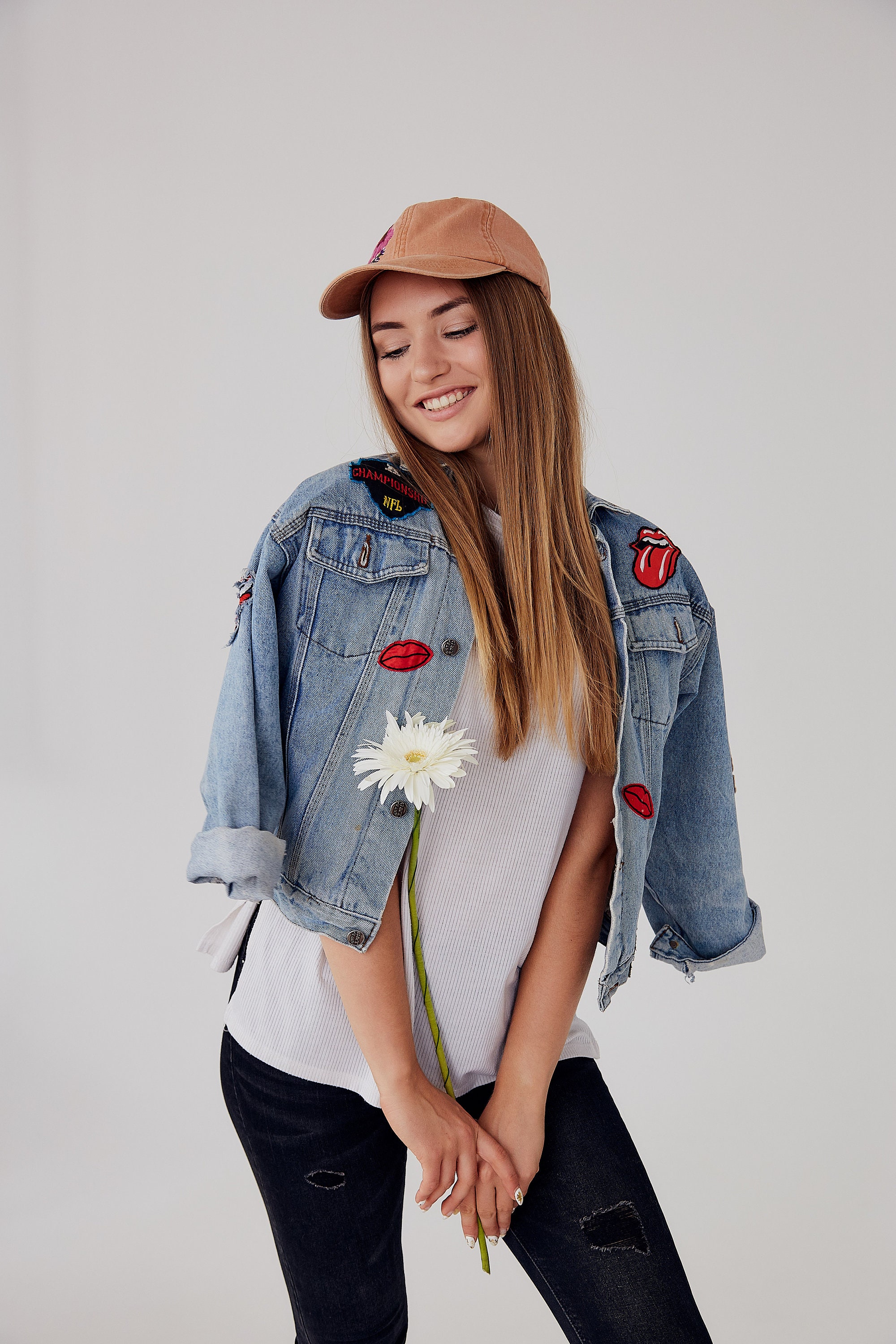 Hand Embroidered Hiking Hat Floral Design Baseball Hat For Women Custom Hat For Girls Embroidered Flowers Hat With Custom Embroidery Design