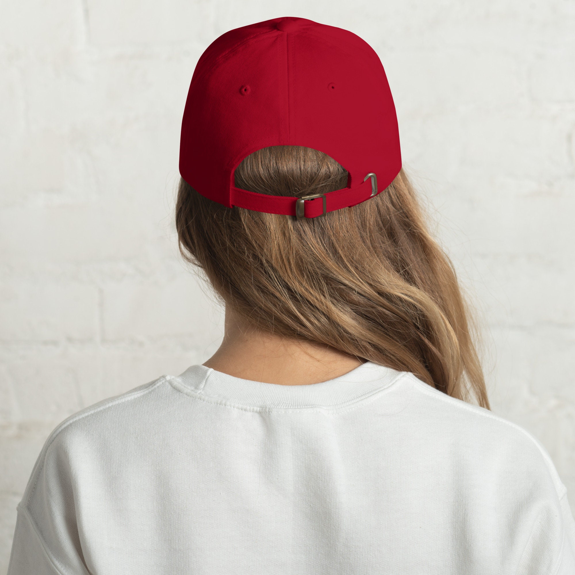 American Robin Embroidered Hat – Nature Lovers Gift Birdwatching Accessory Cotton Cap Unique Wildlife Embroidery