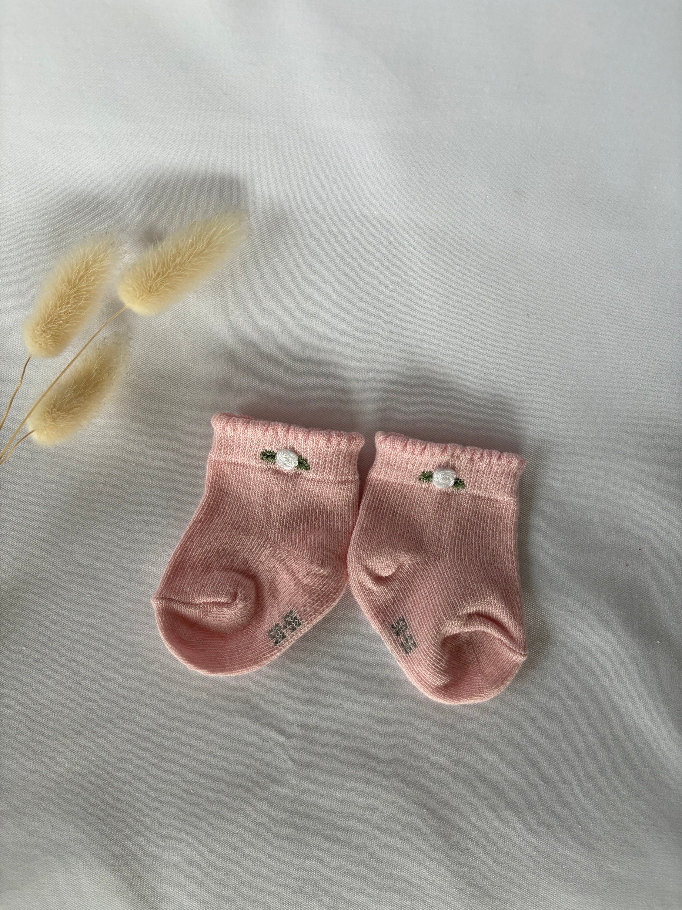 Hand-embroidered Cute Rose Flower Pair Of Light Pink Baby Socks New-born Gift Baby Shower New Mom Baby Girl