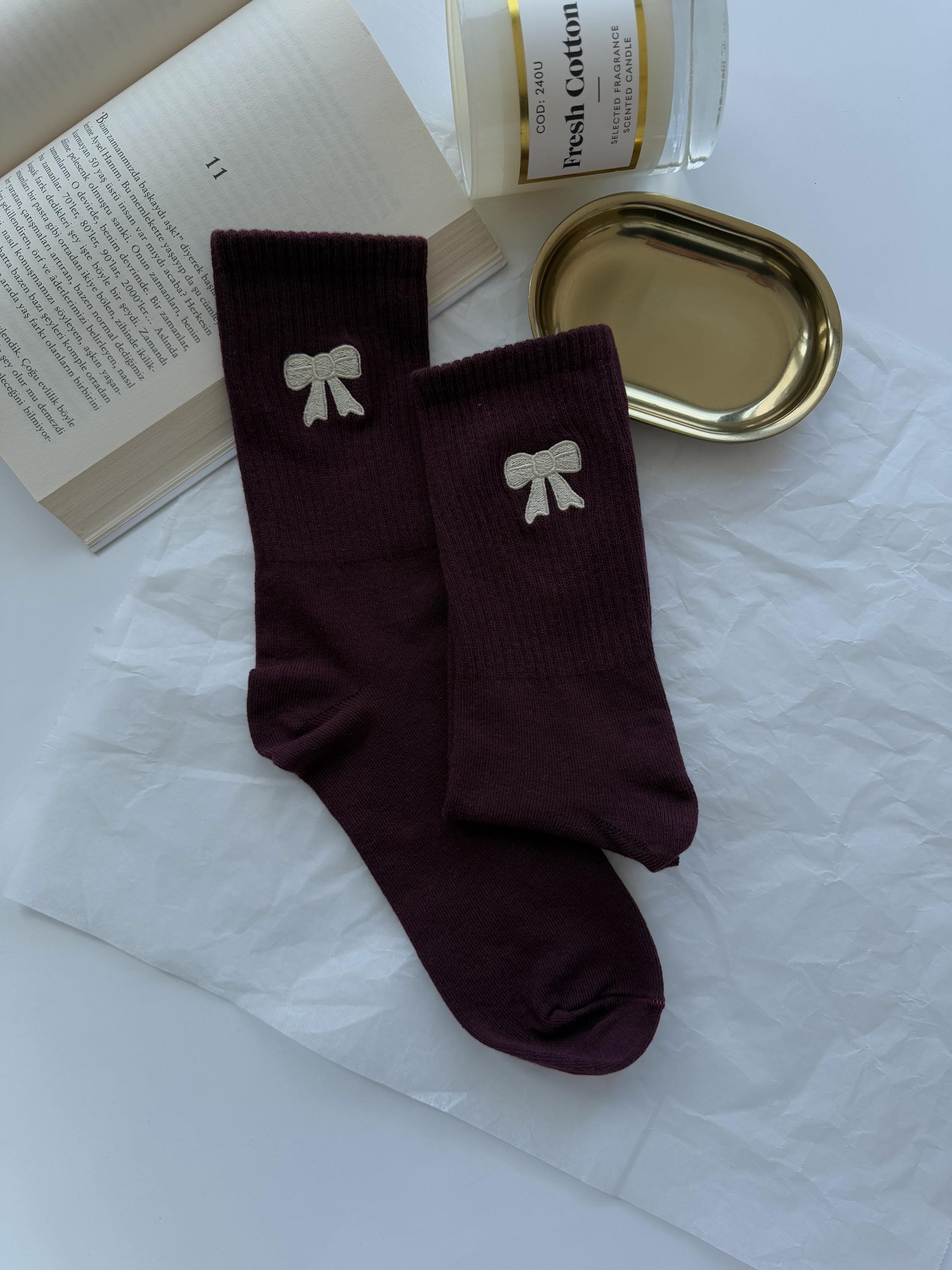 3 Pairs Bow Tie Embroidered Socks Set Embroidered Unisex Cotton Crew Socks Embroidered Socks Stylish Embroidery Sock Birthday Gift