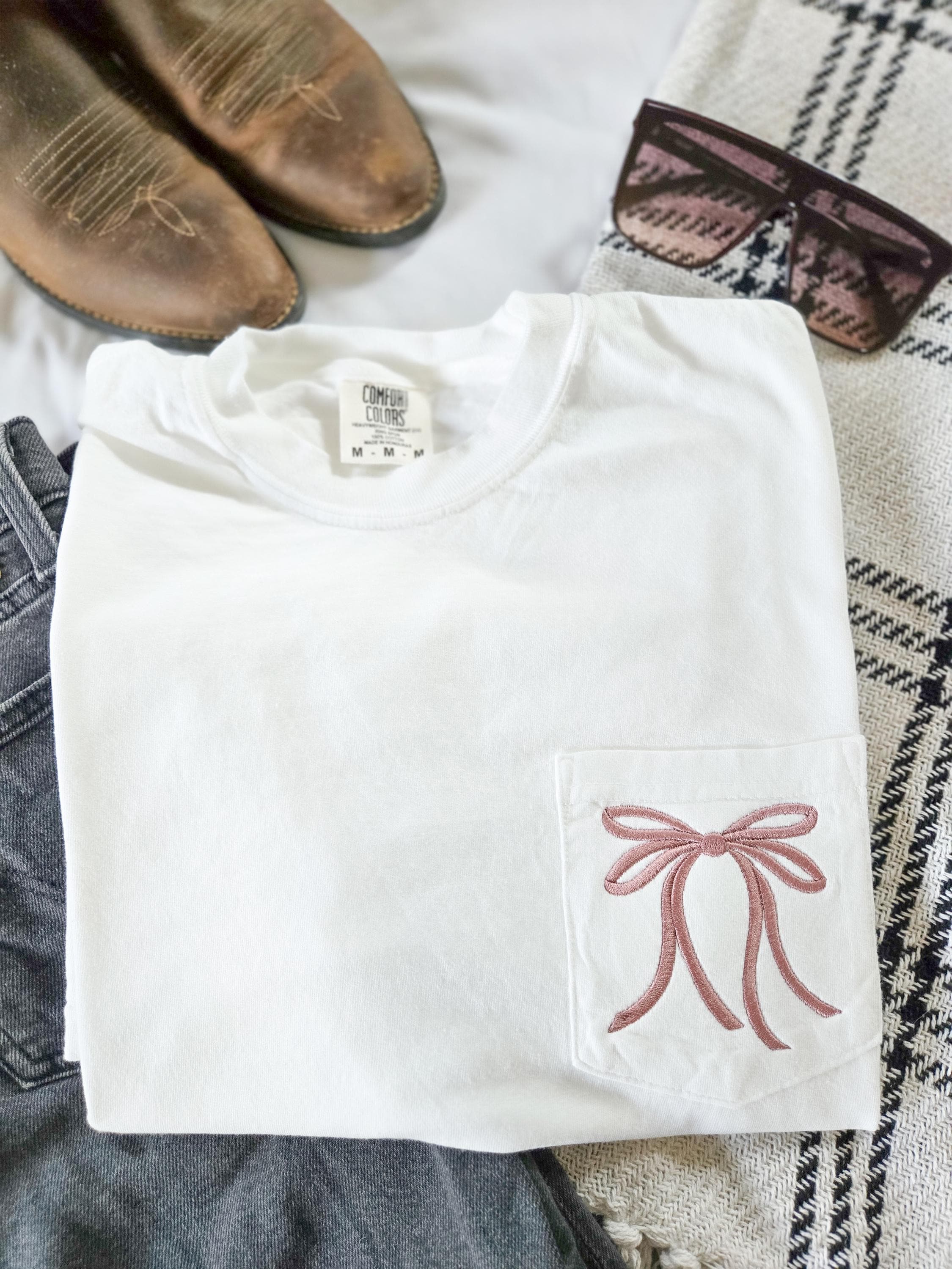 Embroidered Trendy Bow Comfort Colors T-shirt-coquette Aesethetic-bow Pocket-girly Tee-embroidered Clothes