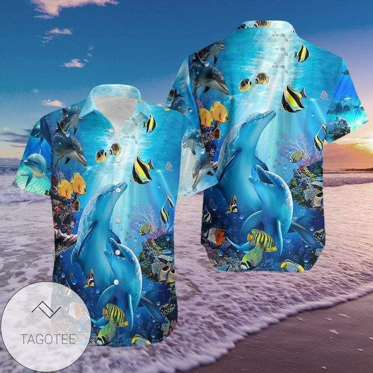 Amazing Dinosaur Reunion Under Christmas Tree Unisex Hawaiian Shirts