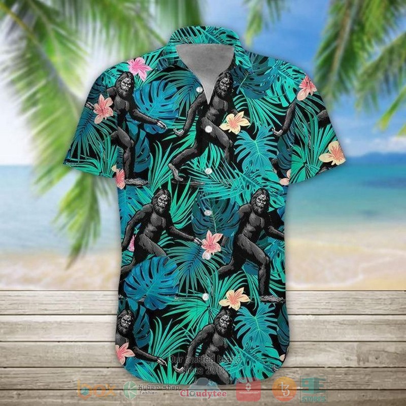 Bigfoot Tropical Black Hawaian Summer Outfit