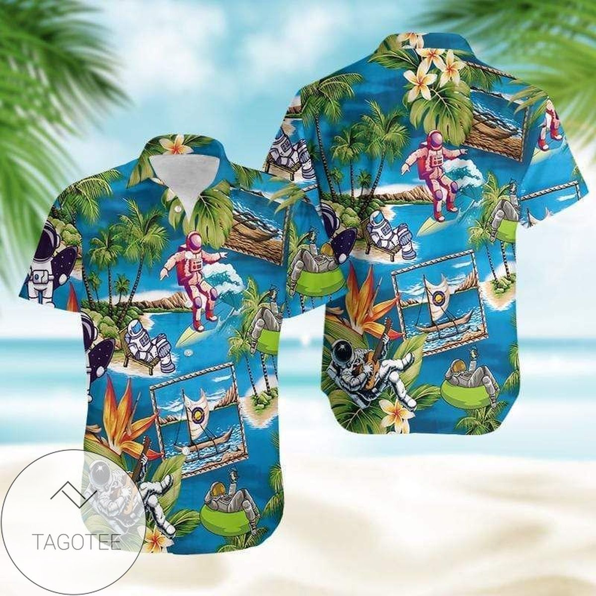 Cover Your Body With Amazing Amazing Bear With Christmas Blue Hawaiian Shirts