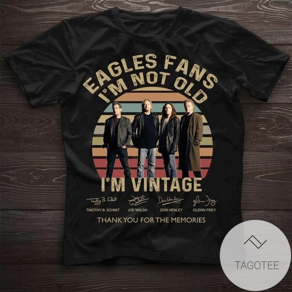 Eagles Fans I’m Not Old I’m Vintage Signatures Thank You For The Memories Gift For Fans Tshirt