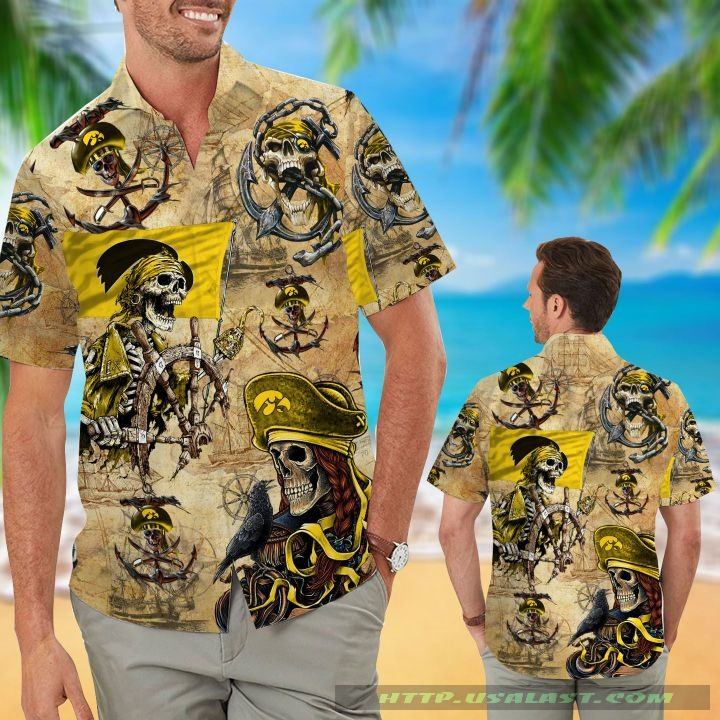 Iowa Hawkeyes Skeleton Tropical Hawaiian Shirt