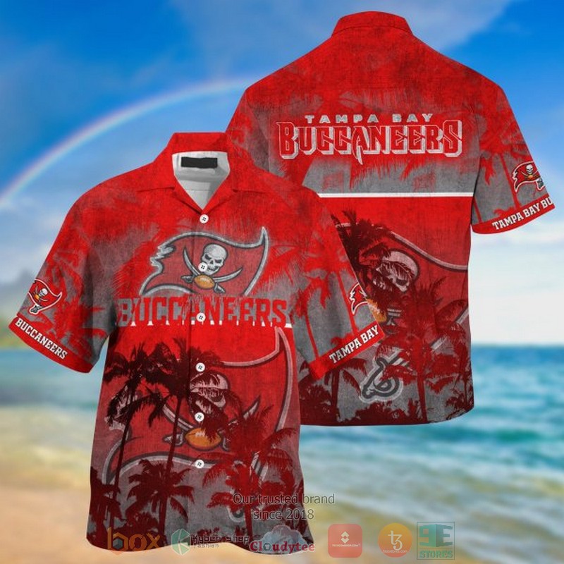 Tampa Bay Buccaneers FOCO Paradise Floral Cream Hawaiian Shirt