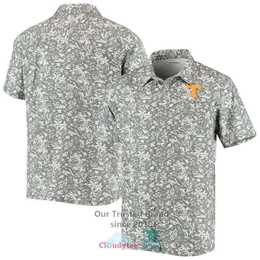 Tennessee Volunteers Mickey Mouse NCAA Hawaiian Shirt, Short