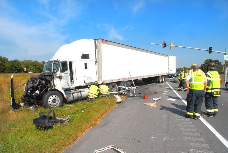 Lawyer For 18 Wheeler Accident