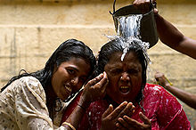 água: ritual hindu