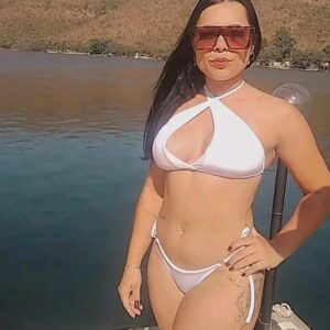 Quer conhecer um pouquinho mais sobre mim? RS 😋😻