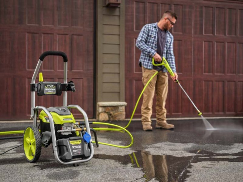 Choosing the Best Tools for Your Pressure Washing Needs