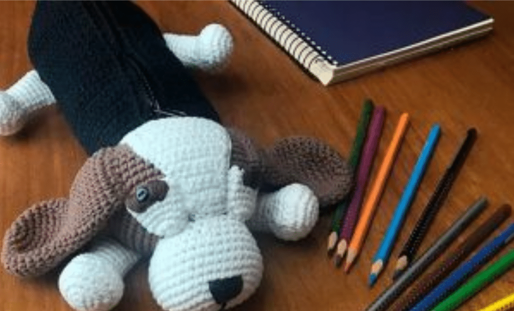 Estojo de Crochê Cachorrinho Fofo Perfeito para dar de presente!