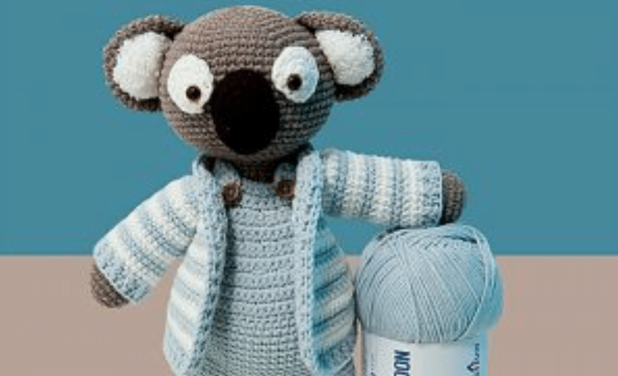 Amigurumi Koala de Casaquinho: O Presente Perfeito!