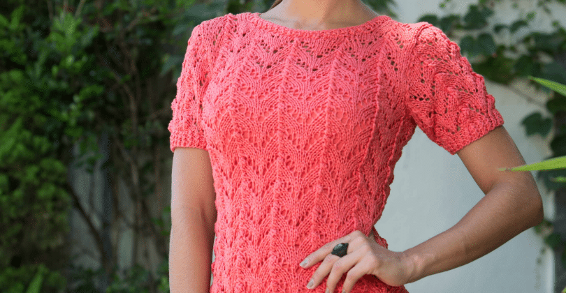 Blusa de tricô coral manga curta