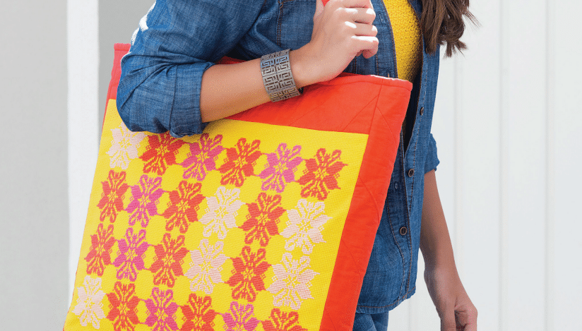 Ecobag bordada mostarda com desenho geométrico