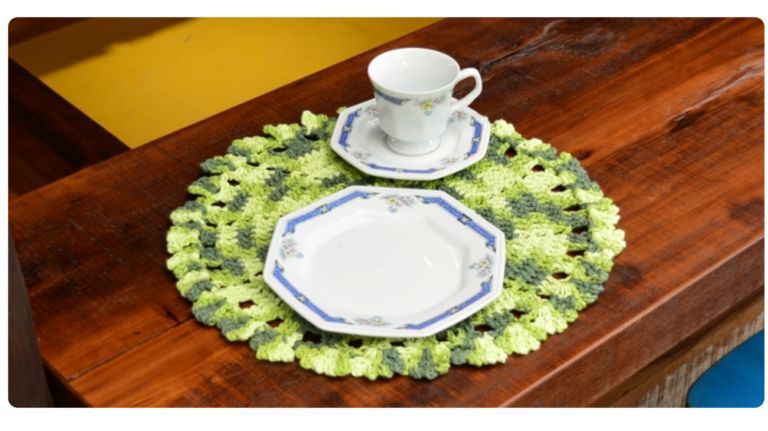 Sousplat de Crochê Folha: Elegância e Sofisticação para sua Mesa