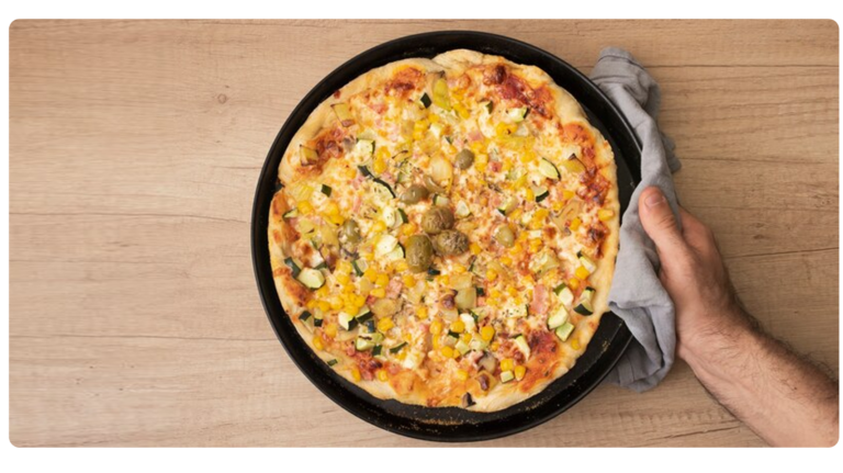 A Surpreendente Pizza com Massa de Crepioca: Uma Delícia Leve e Saborosa Esperando por Você!