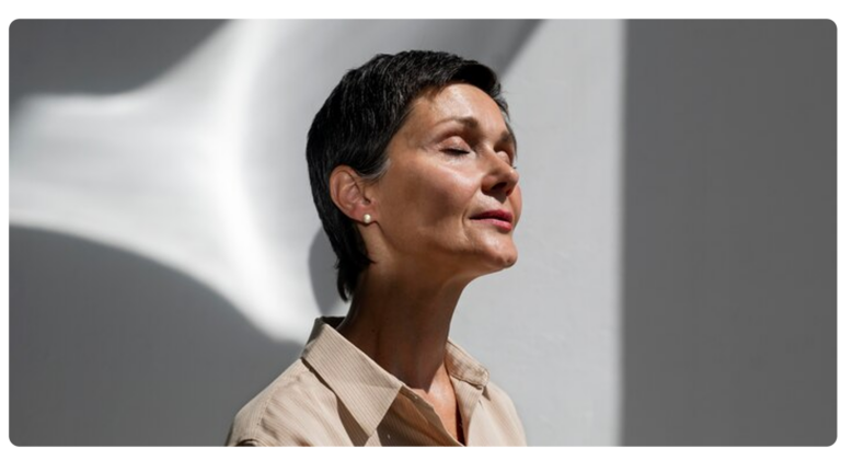 Perca Peso na Menopausa: Desmistificando os Desafios Hormonais
