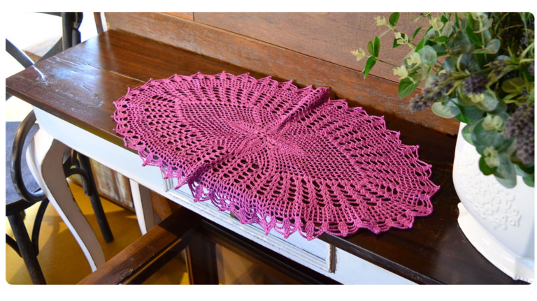 Receita Centro de Mesa em Crochê Canoa: Elegância Artesanal para sua Decoração