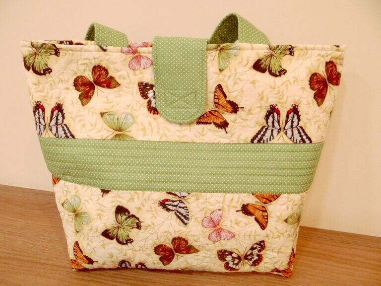 Bolsa de Borboletas em Patchwork: Aprenda a Fazer a Sua!