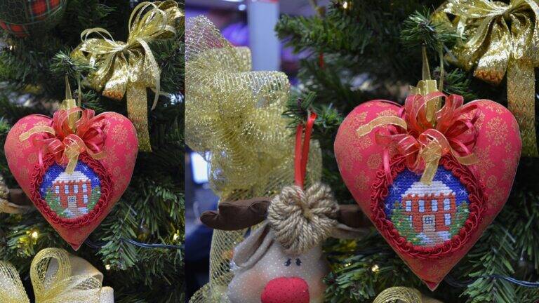 Enfeite Natalino: Casa do Papai Noel em Bordado!