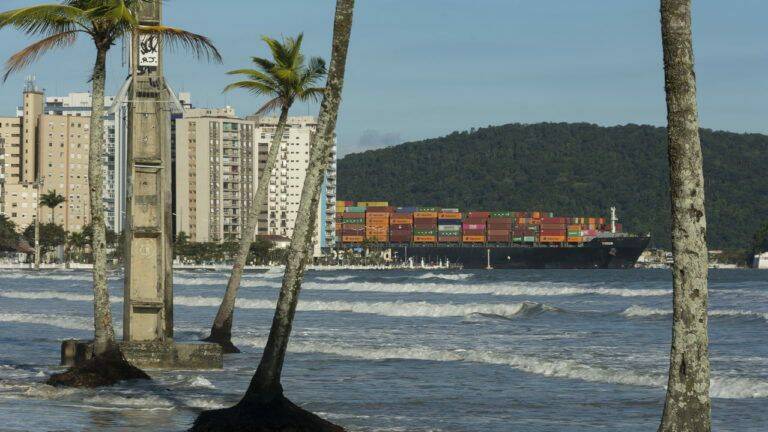 praia-santos_1725006441392-768×4326294295800025454832.jpg