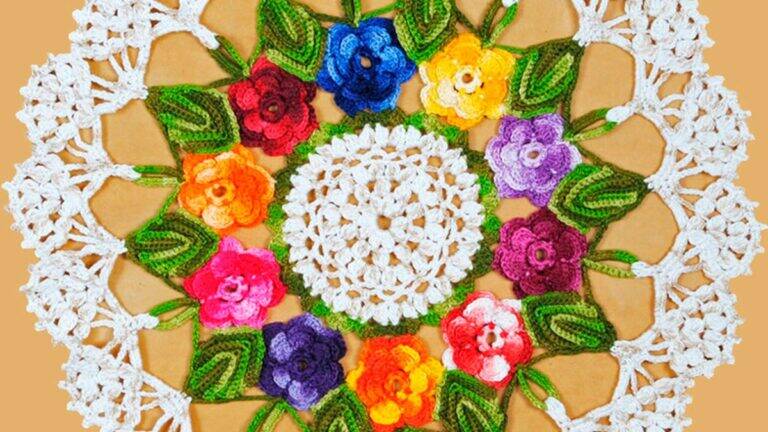 Toalha de Mesa em Crochê Florido: Como Fazer a Sua?