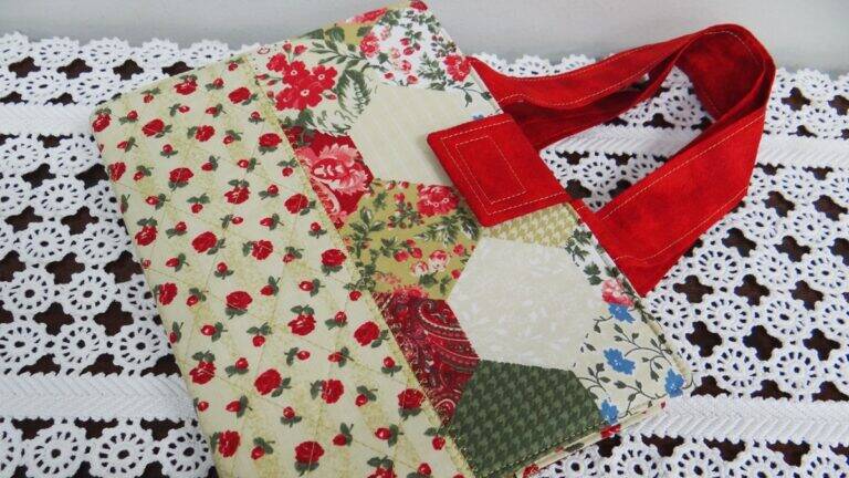 Capa de Livro em Patchwork: Aprenda a Fazer a Sua!