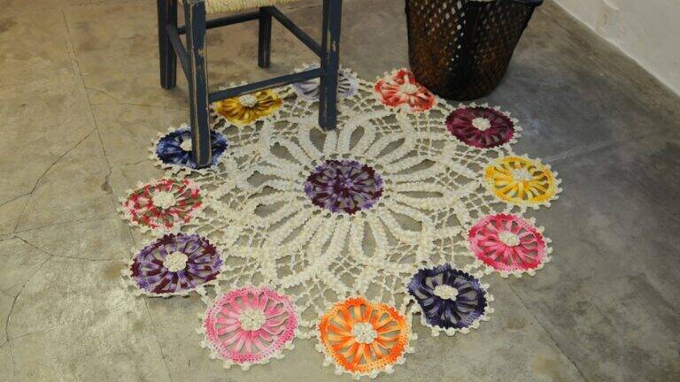 Tapete de Crochê Flores: Enfeite Sua Casa Com Artesanato!